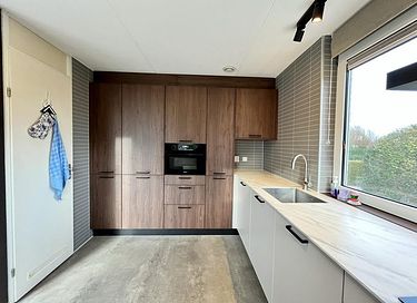Attractive waterfront holiday home - 8