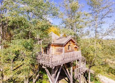 Sleeping Among the Tree Tops in a Wooden Castle - 10