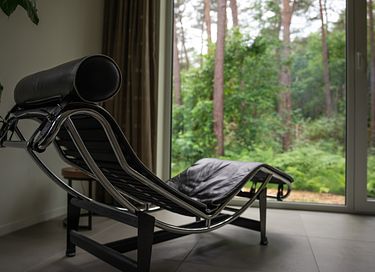 2-4-person forest cottage with hot tub - 8