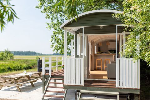 Prachtige pipowagen met veel privacy  - 3