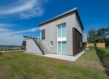 Design villa (6p) in Zeeland (dog allowed)