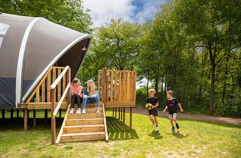 Tente glamping de luxe au bord d'un lac avec vue - 4