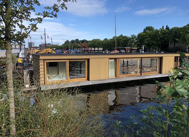 Woonboot met uitzicht, centraal in Amsterdam  - 3