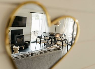 Cottage avec jacuzzi et vue sur un lac - 12