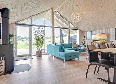 Moderne bolig med overdækket pool - 8