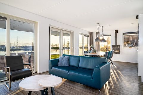 Geräumige Ferienwohnung für 8 Personen am Wasser - 3