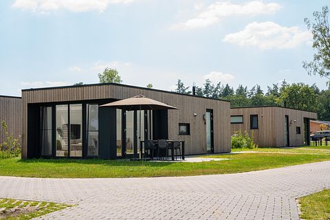 Comfortabel huisje met twee ensuite badkamers - 2