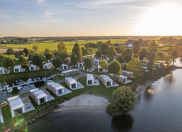 Logement de vacances romantique au bord de l'eau - 12