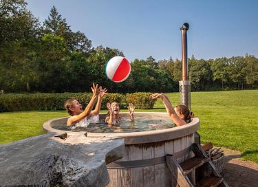 Hébergement de groupe pour 16 personnes avec jacuzzi - 3