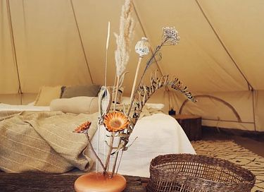 Sfeervol ingerichte Bell Tent in Friesland - 8