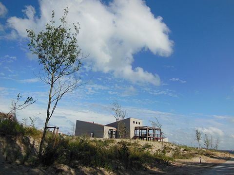 Stylish beach villa right on the water - 5