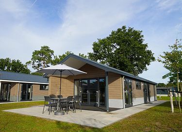 Vakantiehuis (6p) gelegen aan het water - 2
