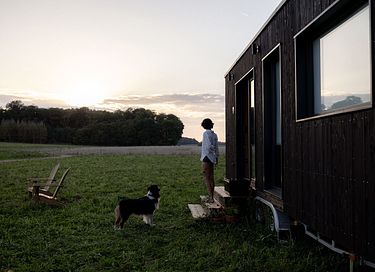 Duurzaam tiny house met weids uitzicht - 9