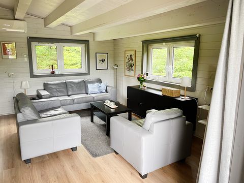 Ruime chalet in een groene oase van rust - 2