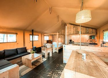 Safari tent in beautiful surroundings - 5