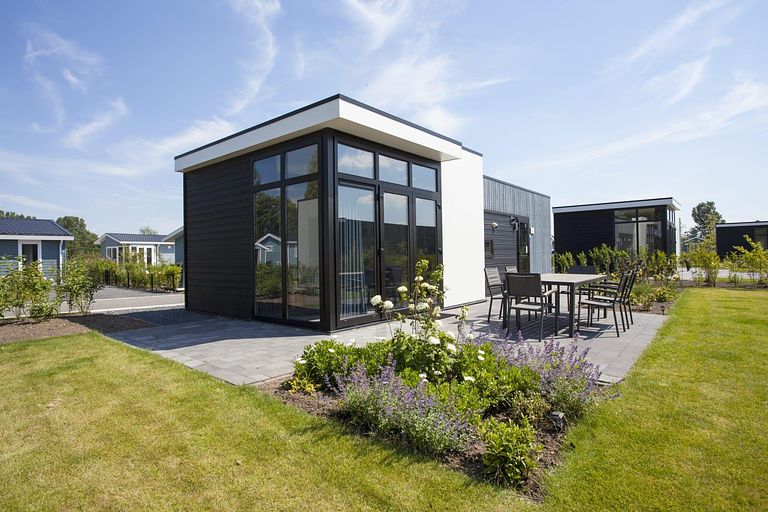 Modern vakantiehuis (4p) met groot terras - 1