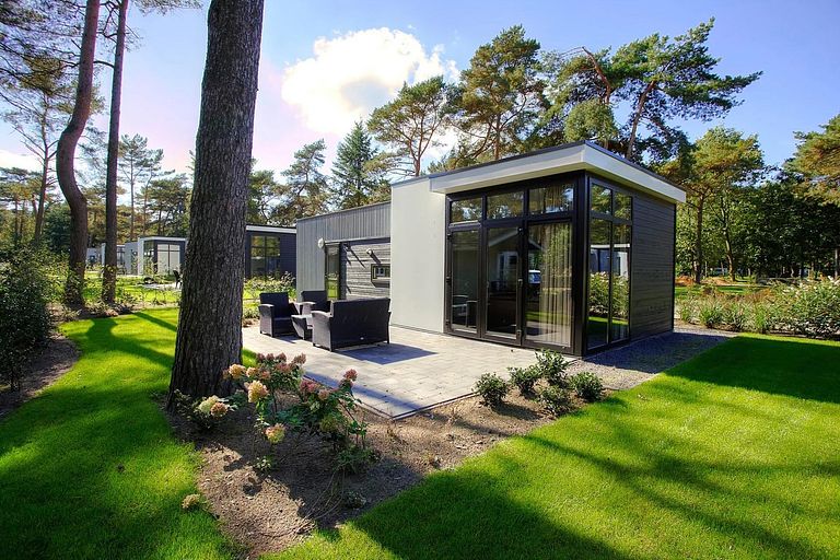Luxe vakantiehuis bij een mooi natuurmeer  - 1