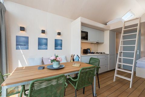Uniek strandhuisje aan de Zeeuwse kust - 4