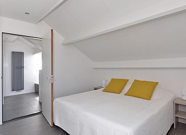 Vakantiewonin met sauna en zicht op het water - 16