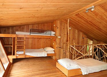 Chalet en pleine nature dans une zone boisée - 11