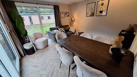 Komfortable Lodge mit Whirlpool in der Natur - 4