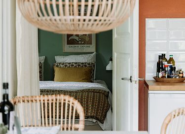 Romantic cottage in the forest with fireplace - 21