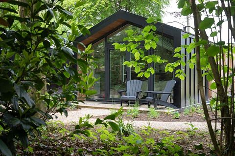 Lovely outdoor room close to the forest - 2