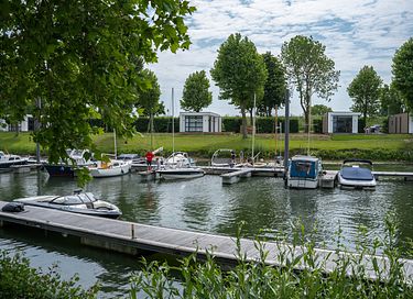 Logement de vacances romantique au bord de l'eau - 14