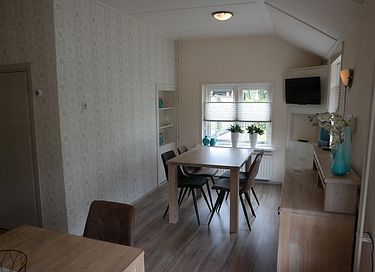 Attractive farmhouse with jacuzzi for 10pers. - 12
