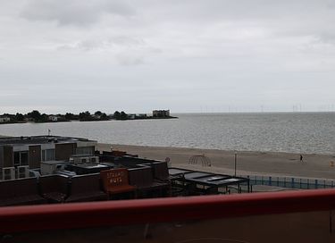 Luxury apartment on the IJsselmeer - 25