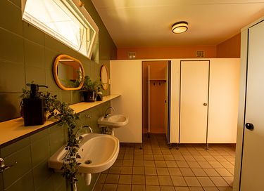 Geweldige groepsaccommodatie bij het water   - 21