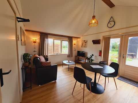 Tiny house (2p) in the Frisian countryside - 3