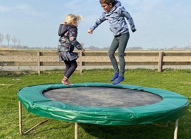 Pipowagen in een landelijke omgeving  - 12