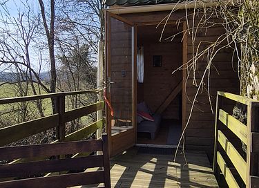 Außergewöhnliches Baumhaus direkt am Wasser - 3