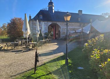 Historische hotelkamer bij een mooi kasteel  - 18