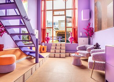 Stilvoll übernachten in einer violetten Oase - 4