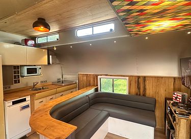 Retro caravan met groot terras - 6