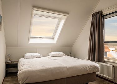 Water villa in Friesland for 2 to 4 people - 8