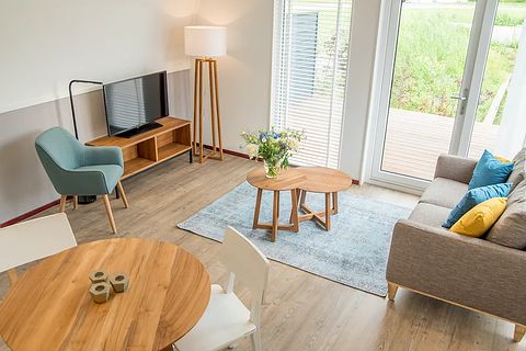 Waterfront holiday home with private sauna - 4