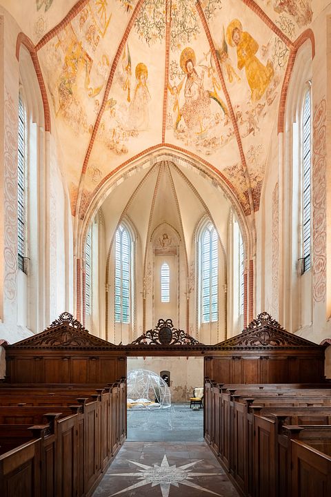 Een unieke slaapervaring in een kerk - 2