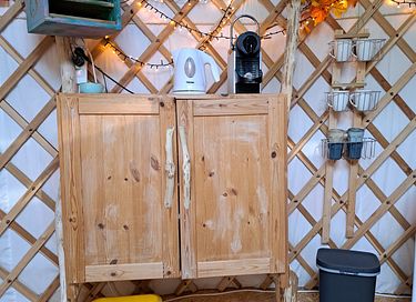 Bijzondere yurt op gezellige minicamping - 11