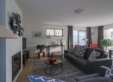 Spacious family home with wellness facilities - 46