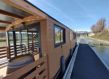Woonboot met hottub in de Champagne streek - 4