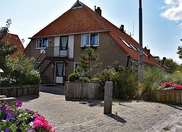 Cozy hotel close to the sea on Terschelling