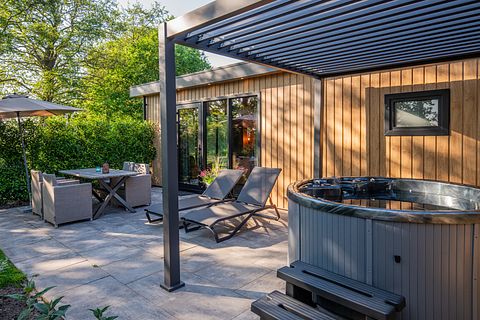 Pavillon indépendant pour 4 pers avec jacuzzi - 2