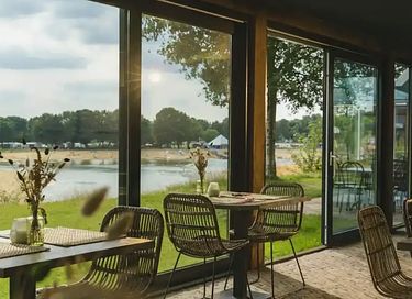 Logement de vacances de caractère avec sauna et bain à remous - 33