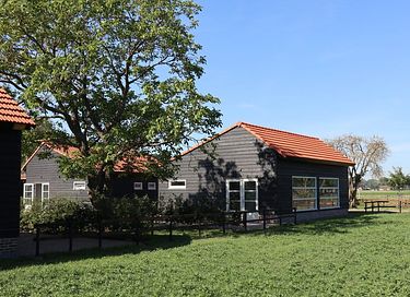 Dormir dans une maison de vacances moderne dans une ferme - 16