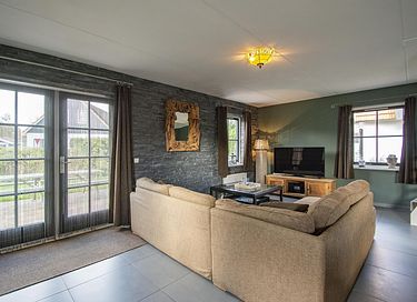 Attractive vacation home with whirlpool - 4