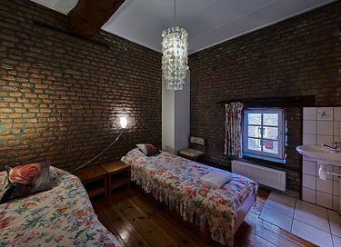 Group lodging (12 pers) in old country house - 10