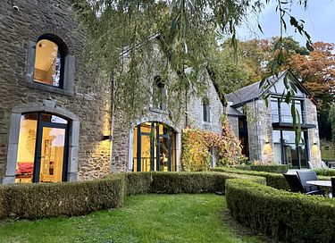 Luxuriöse Familienresidenz mit privatem Hallenbad - 35